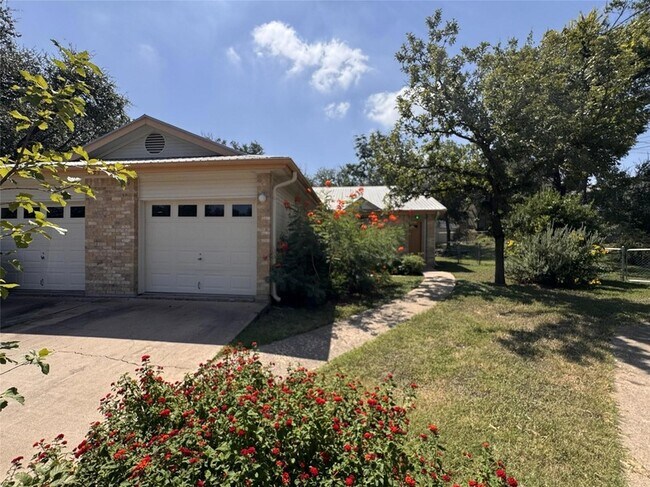 Building Photo - 701 Gamez Cove