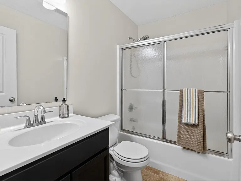 Building Photo - 3272 Maitland Dr