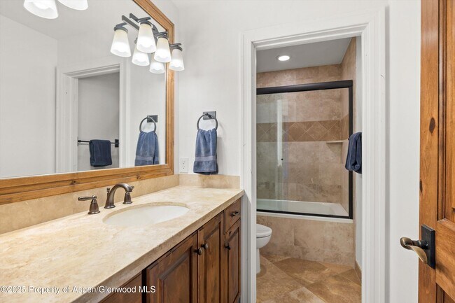 Building Photo - 41 Choke Cherry Ct