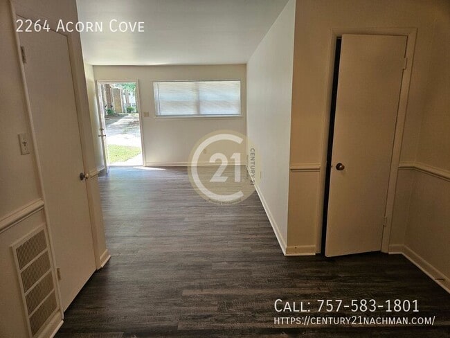 Building Photo - 2264 Acorn Cove