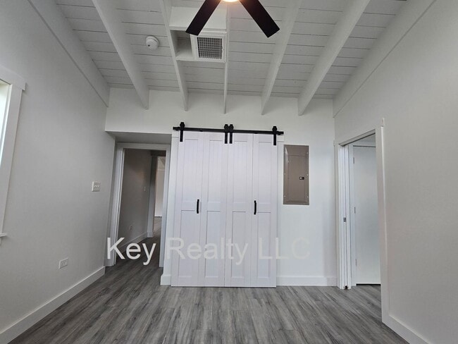 Building Photo - 2608 Horseshoe Dr