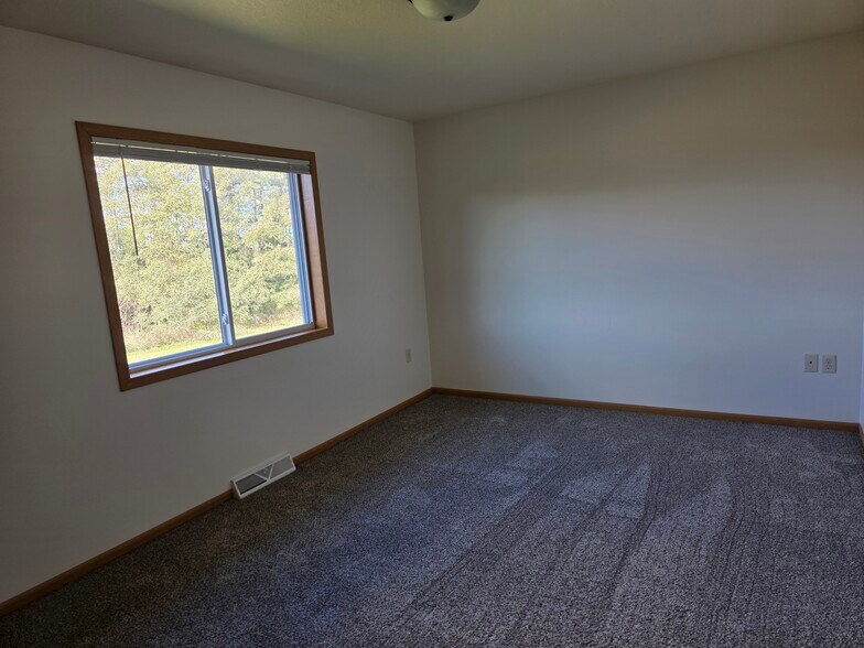 Building Photo - 2996 Icecap Rd