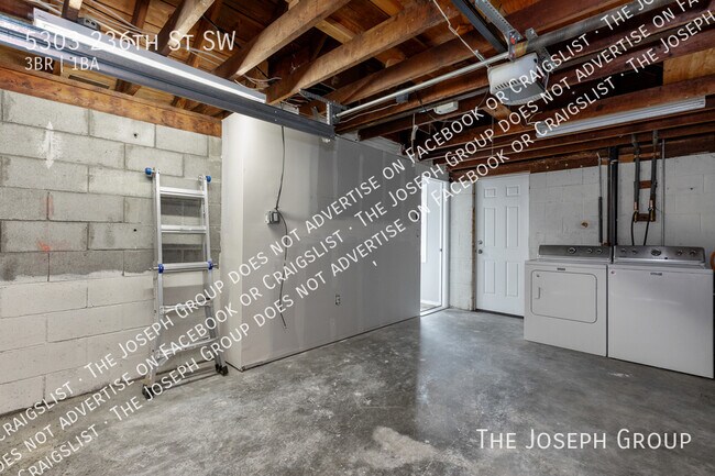 Building Photo - 5303 236th St SW