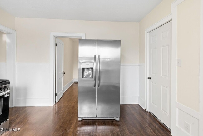 Building Photo - 16 Berkley Ave