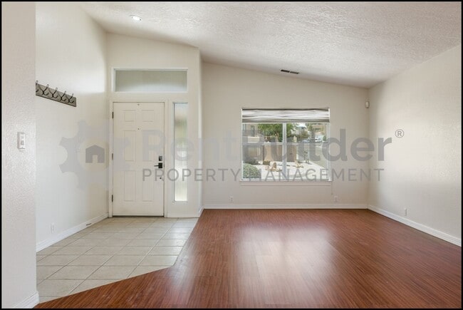 Building Photo - CALL US TODAY AT (505) 808-6467 TO SCHEDUL...