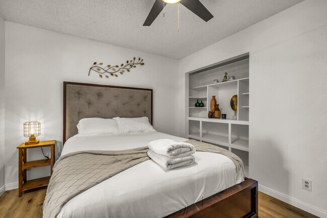 Building Photo - 57495 Buena Suerte Rd