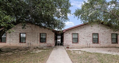 Building Photo - 2716 N 31st St