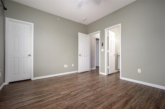 Building Photo - 2200 Classen Blvd