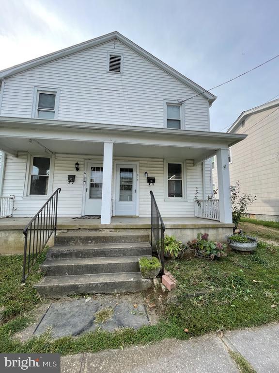 Building Photo - 618 Wolfe St