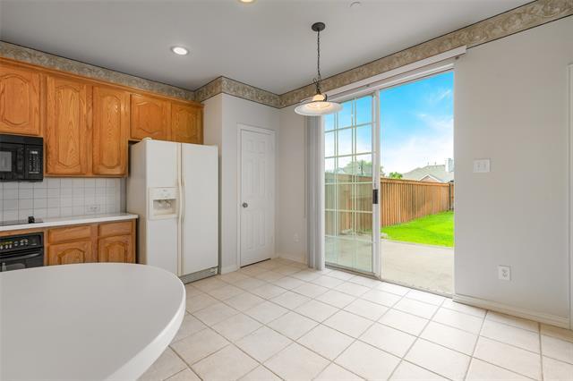 Building Photo - 511 Poplar Ln