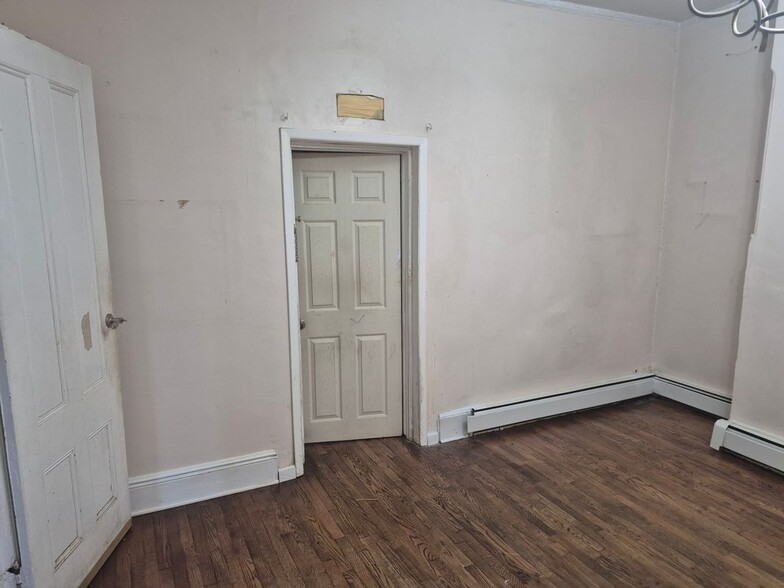 Building Photo - 330 New York Ave