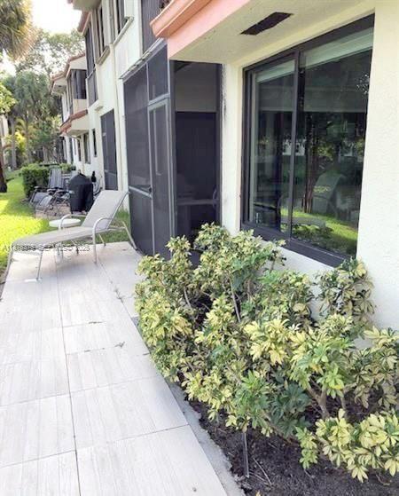 Building Photo - 3483 Emerald Oaks Dr