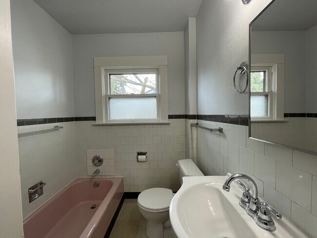 Building Photo - Exceptional Living Within Montavilla 2 Bed...