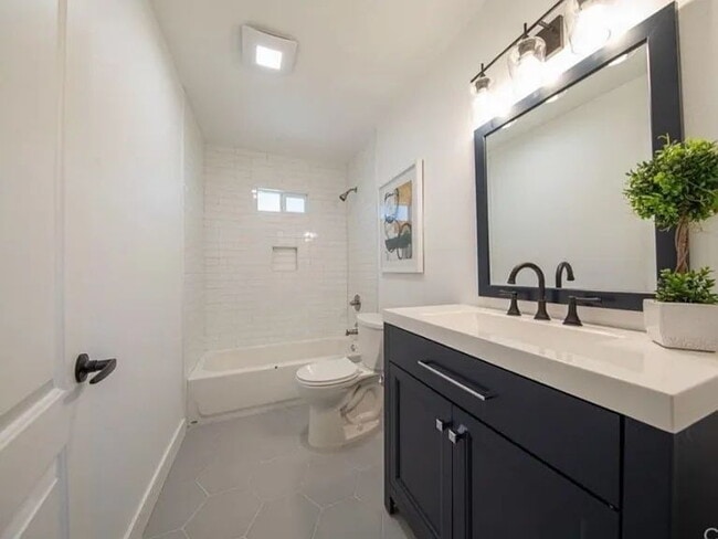 Building Photo - Available 9/15/2026 - Please do not disturb current occupants.  This home is shown by by appointm...