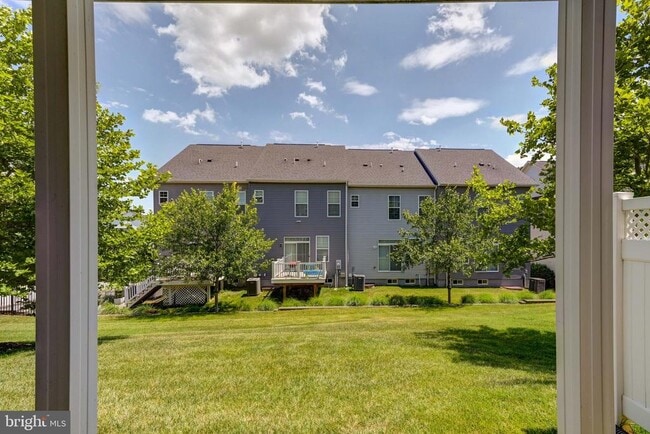 Building Photo - 7827 Crystal Brook Way