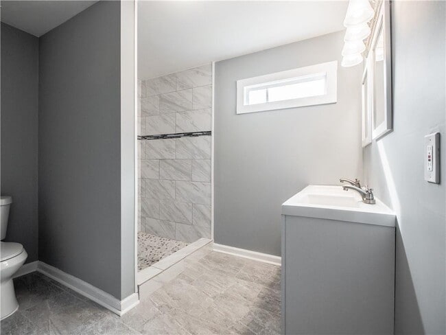 Building Photo - 120 Burbank Dr NW