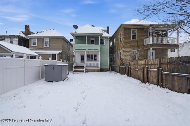 Building Photo - 239 Division St