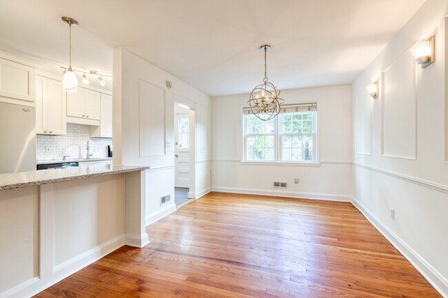 Building Photo - 132 Dumbarton Rd