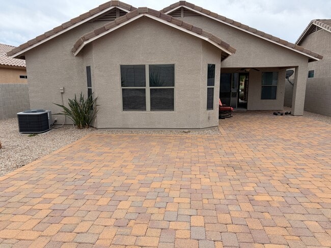 Building Photo - 18338 El Buho Pequeno