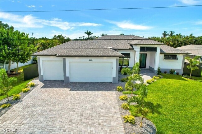 Building Photo - 2602 SW 27th St