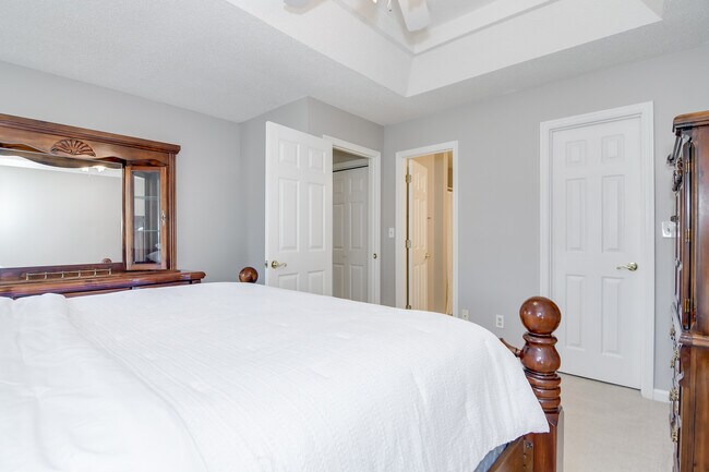 Building Photo - 662 Tara Ln