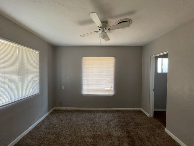 Building Photo - Single family home with detached garage