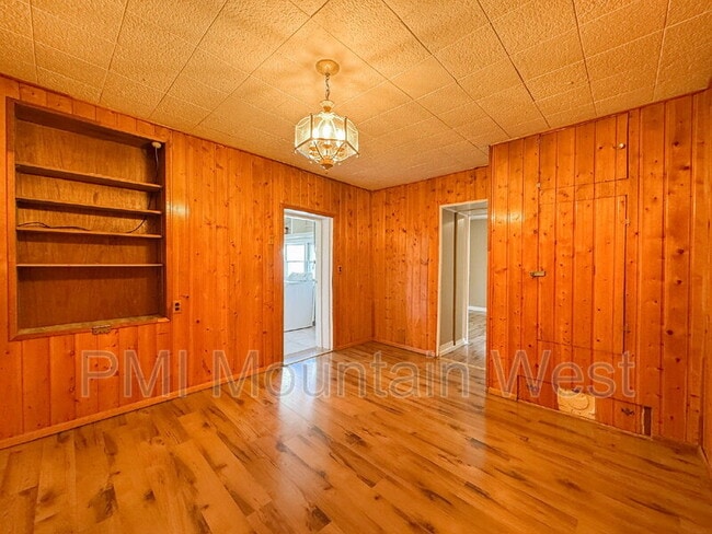 Building Photo - 3515 S 2300 E