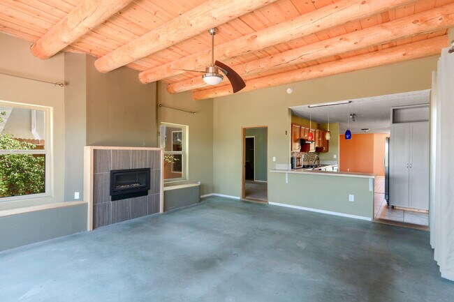 Building Photo - Three Bedroom, 2 Bathroom in newer Subdivision