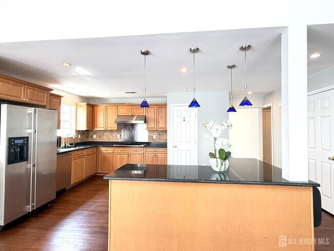 Building Photo - 25 Canal View Dr