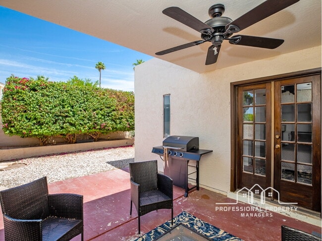 Building Photo - 3-bedroom, 2-bathroom home in Yuma Corona