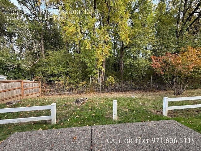 Building Photo - 15511 SE Thornbridge Dr