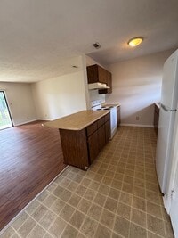 Building Photo - 829 Applewood Ln