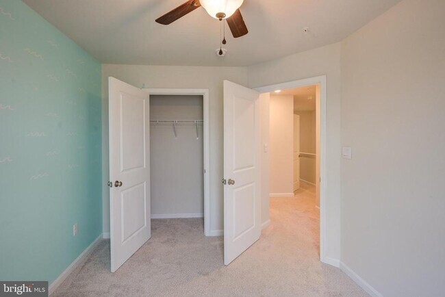Building Photo - 5059 Silver Oak Dr