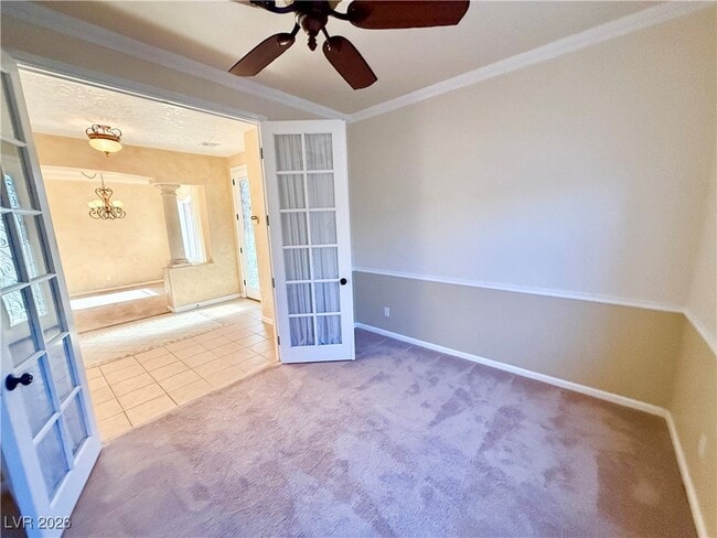 Building Photo - 3530 E Vineyard Dr