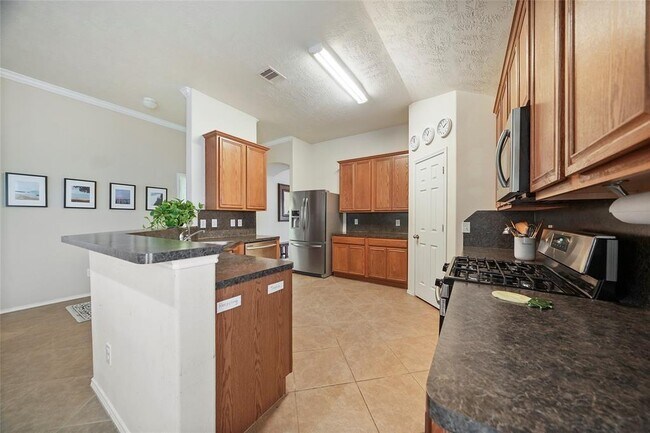 Building Photo - 14411 Dakota Bend Dr