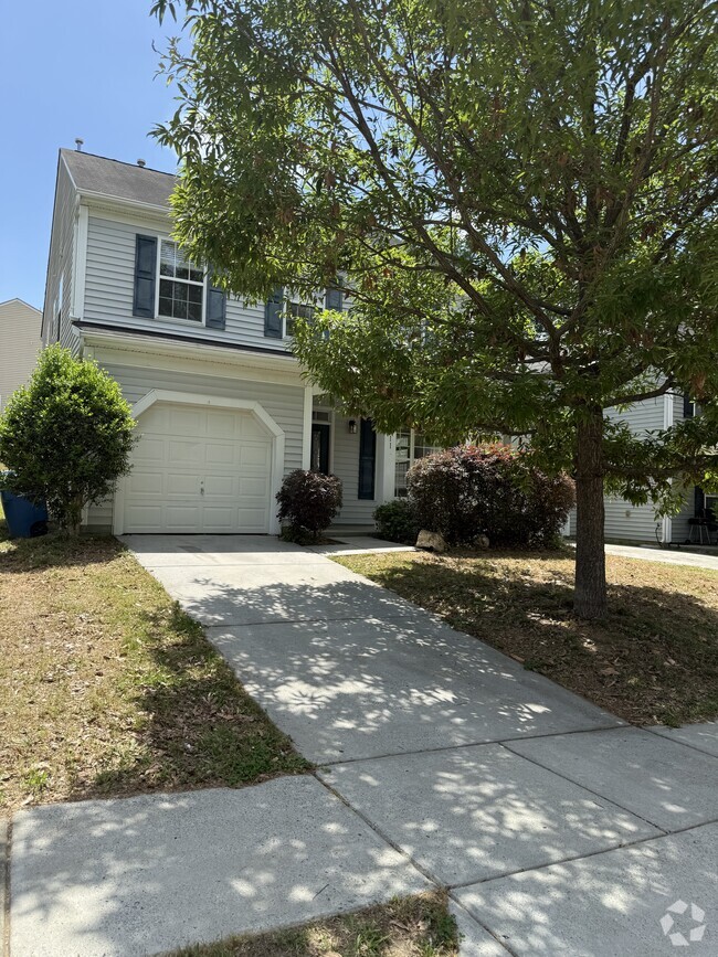 Building Photo - 5111 Abercromby St