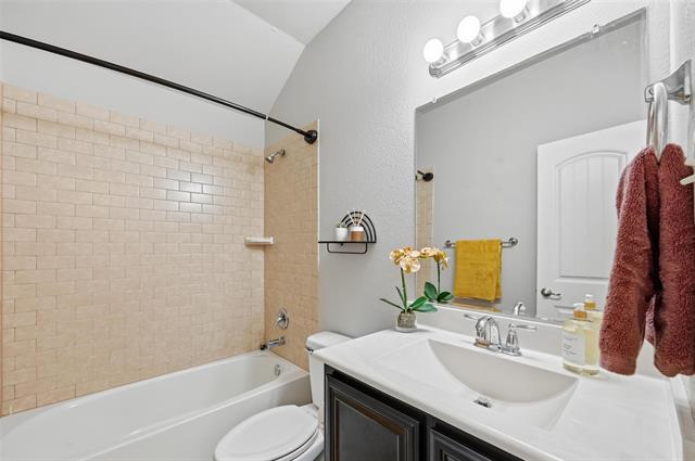 Building Photo - 124 Chalk Rd