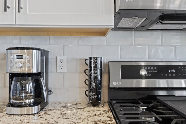 Building Photo - 8311 E Stone Valley St