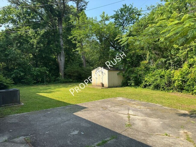 Building Photo - 4502 S Choctaw Dr