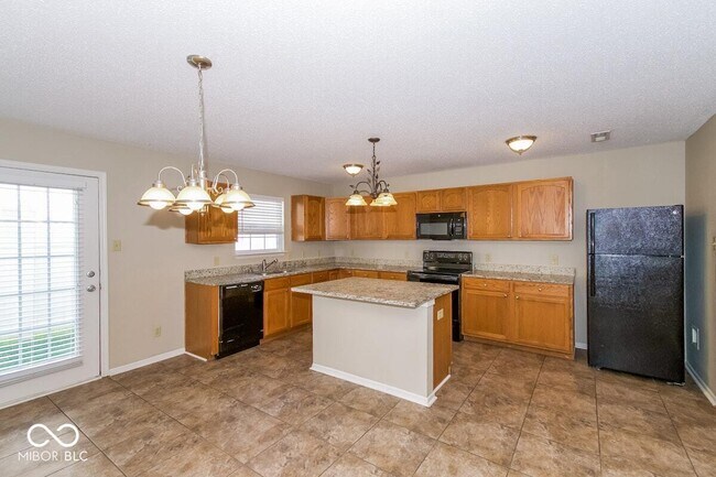 Building Photo - 2031 Bridlewood Dr