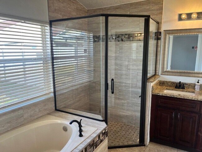 Building Photo - 5721 Rywood Dr