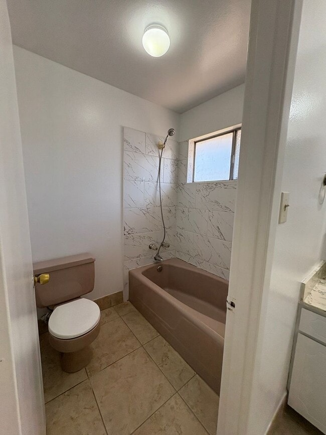 Building Photo - 202 Terrace Dr