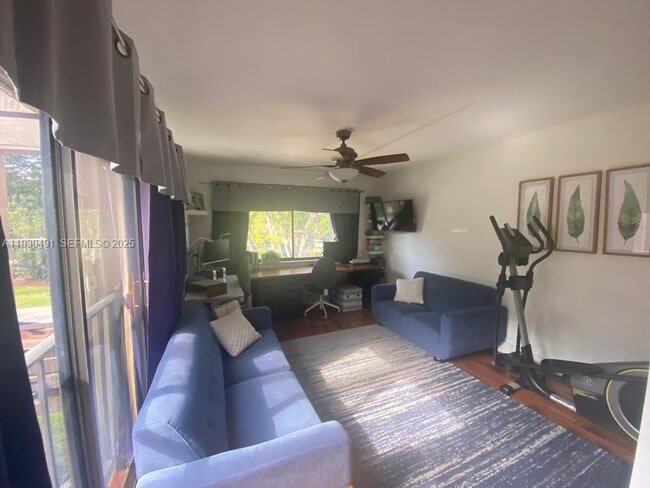 Building Photo - 9805 Costa Del Sol Blvd