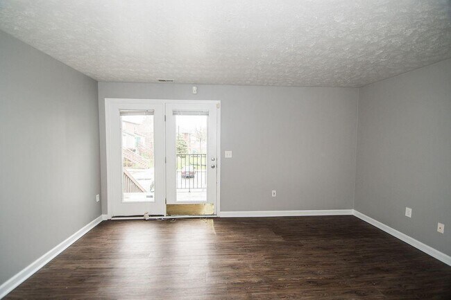 Building Photo - 506 E 38th St