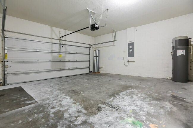 Building Photo - 7403 Turtle View Dr