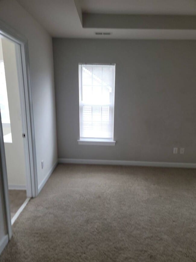 Building Photo - Nice Townhome off Providence Rd/485 South