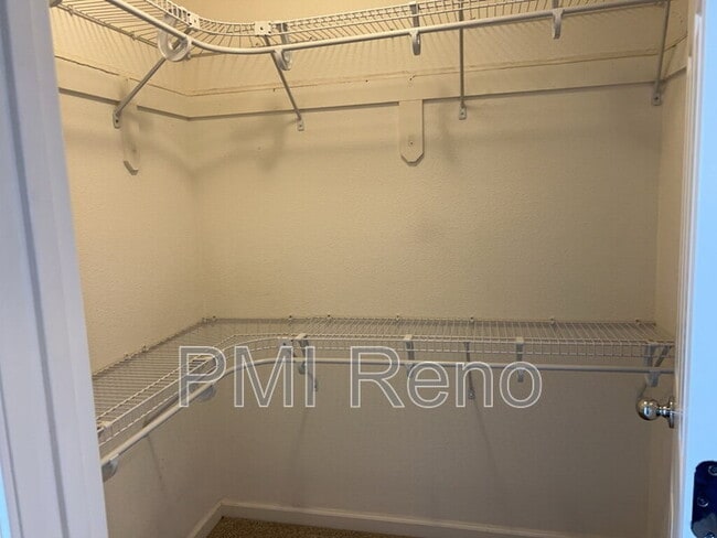 Building Photo - 9274 Lone Wolf Cir
