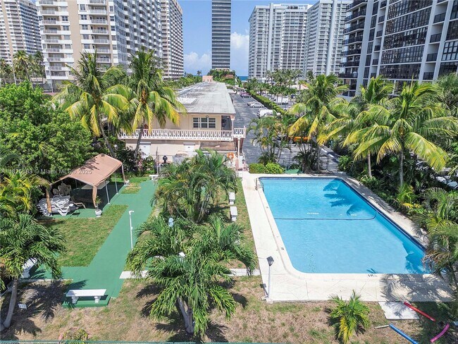 Building Photo - 2001 S Ocean Dr