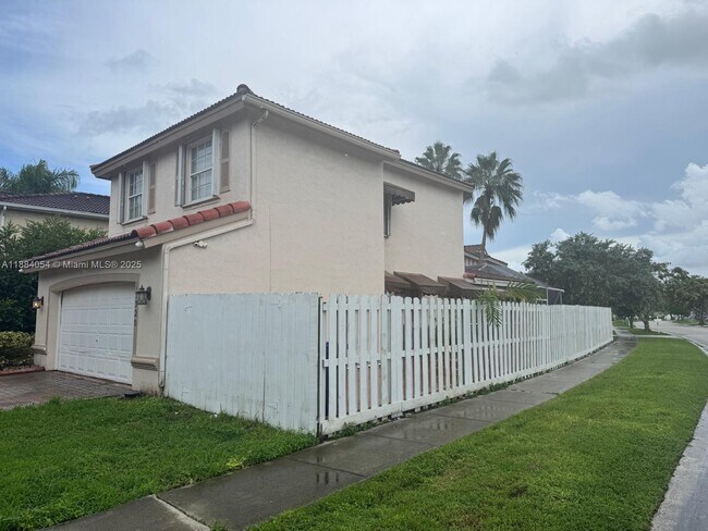 Building Photo - 15320 SW 47th St