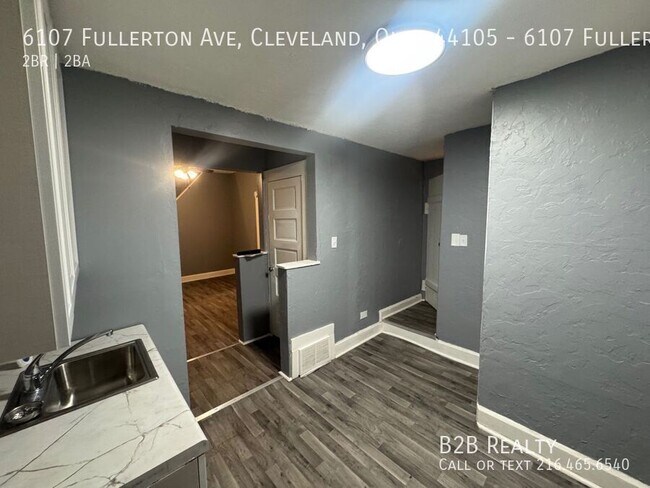 Building Photo - 6107 Fullerton Ave